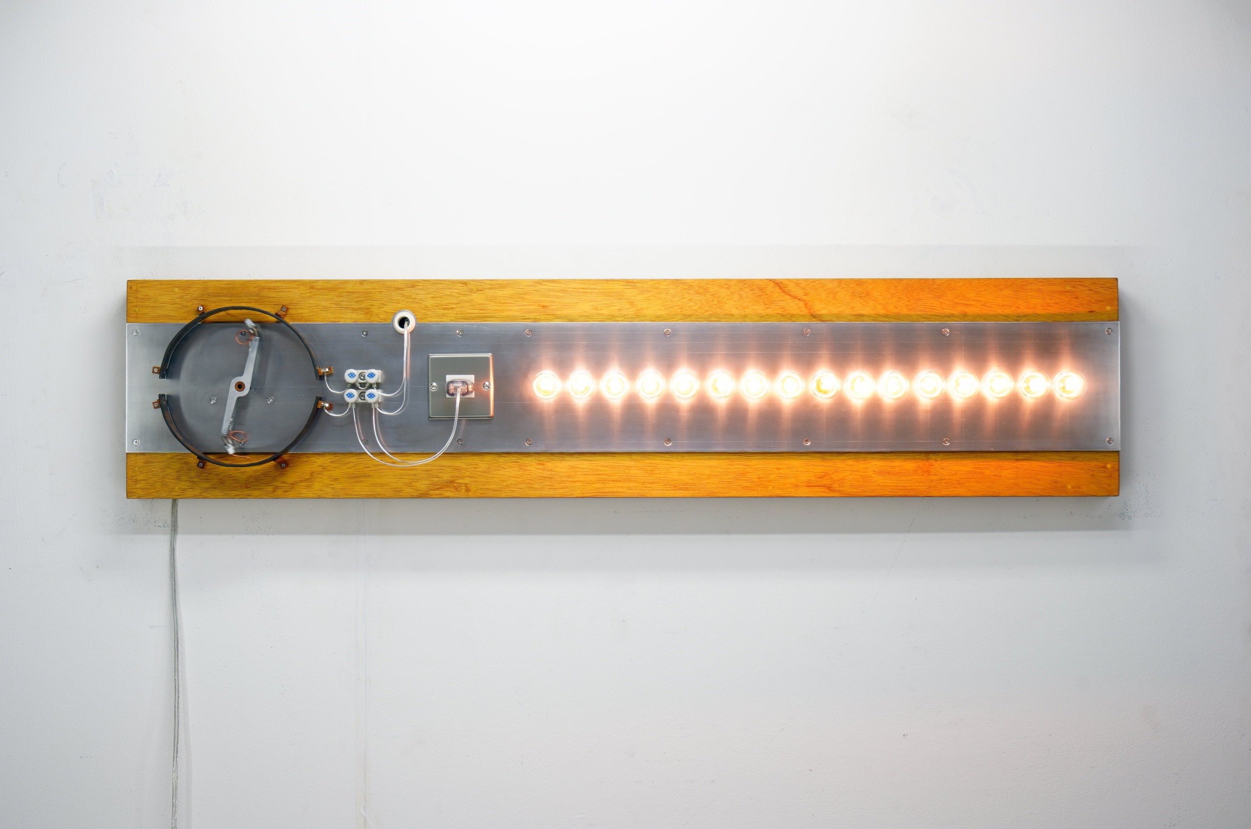 Point of Contact for 16 Incandescent Lamps #3