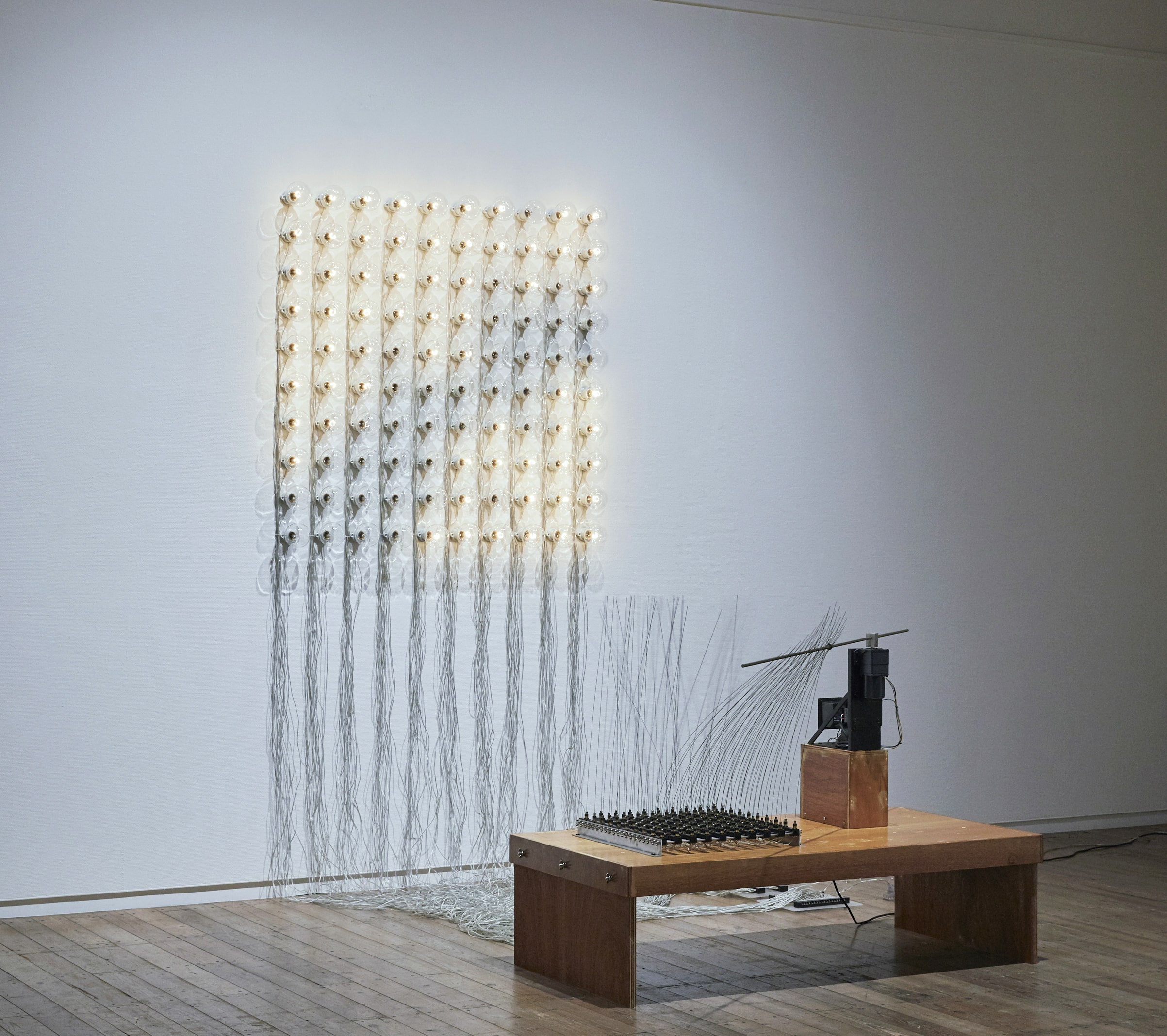 100の白熱灯のための100のスイッチ#4